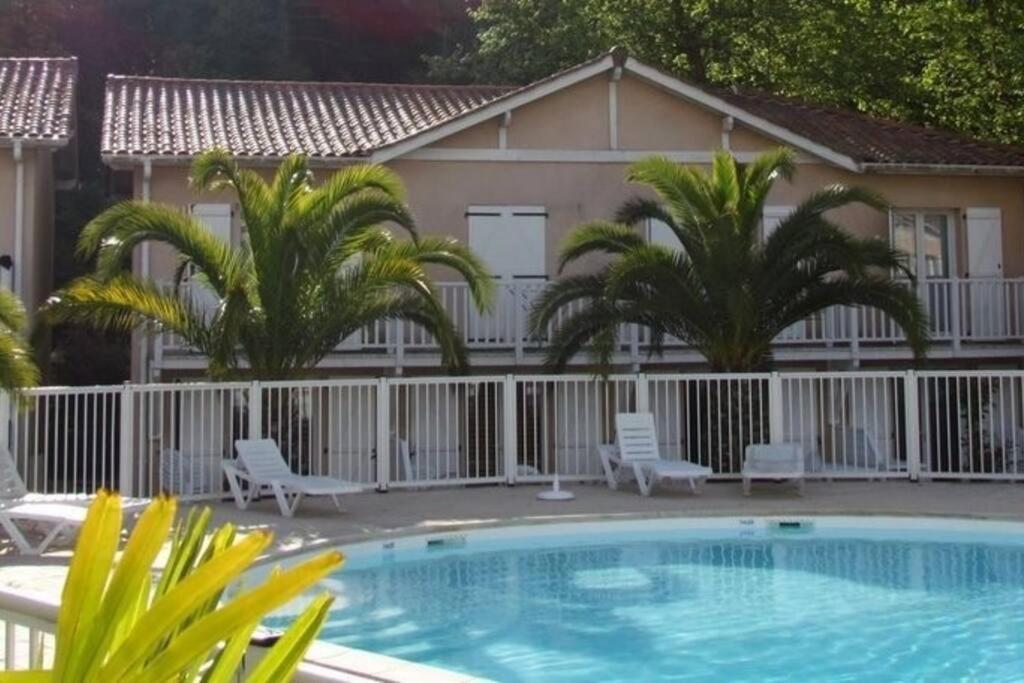 T3 En Duplex Avec Grande Piscine Apartment Англе Екстериор снимка